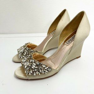 Badgley Mischka Hardy Champagne Satin Open Toe Closed Back Bridal Wedges Heel